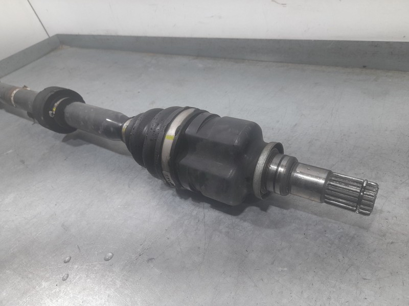 Recambio de transmision delantera derecha para toyota auris active referencia OEM IAM 4341002B50  