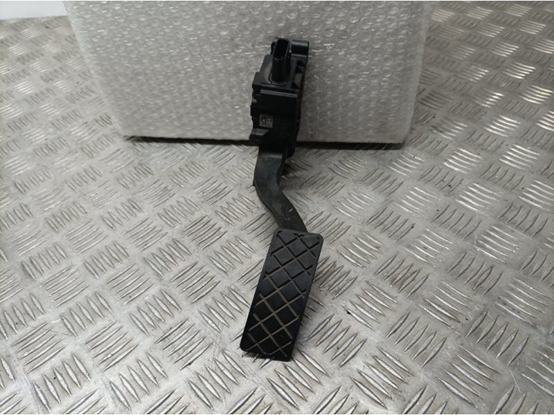 Recambio de potenciometro pedal para seat arona style go referencia OEM IAM 2Q1723503  