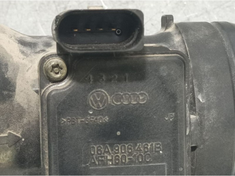Recambio de caudalimetro para volkswagen golf iv berlina (1j1) básico referencia OEM IAM 06A906461B AFH6010C 