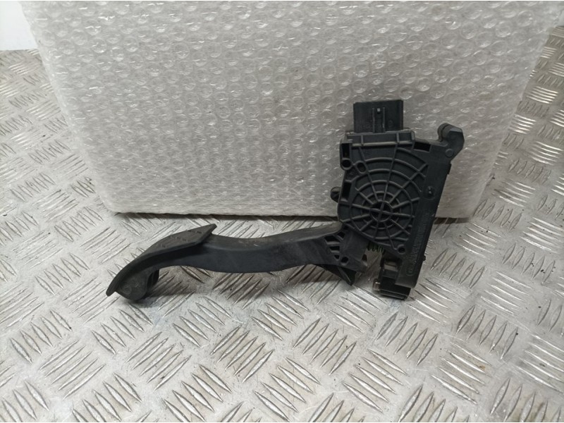 Recambio de potenciometro pedal para seat arona style go referencia OEM IAM 2Q1723503  