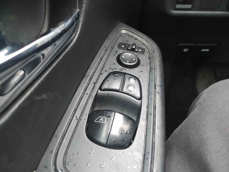 Recambio de mando elevalunas delantero izquierdo para nissan micra v (k14) 5 puertas referencia OEM IAM 254015FA0A  C/ MANDO RET