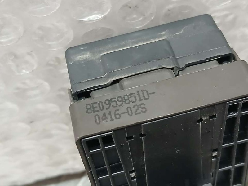 Recambio de mando elevalunas delantero izquierdo para seat exeo berlina (3r2) reference referencia OEM IAM 8E0959851D  