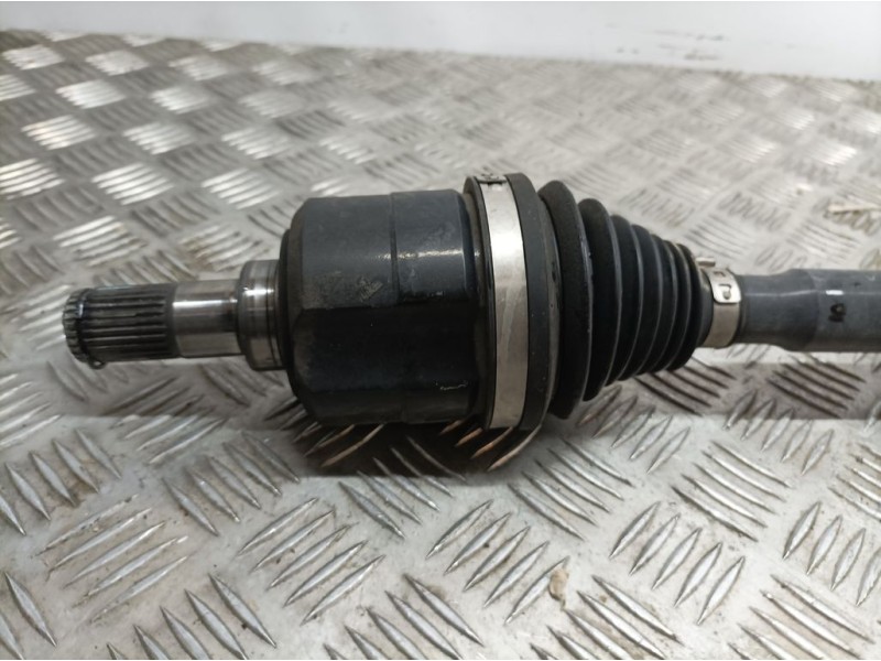 Recambio de transmision delantera derecha para hyundai ix35 classic 2wd referencia OEM IAM 495012Y930  