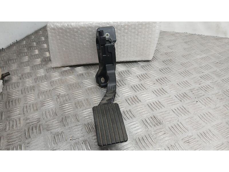 Recambio de potenciometro pedal para mitsubishi space star (a00) motion referencia OEM IAM 1900A093  6PV312028