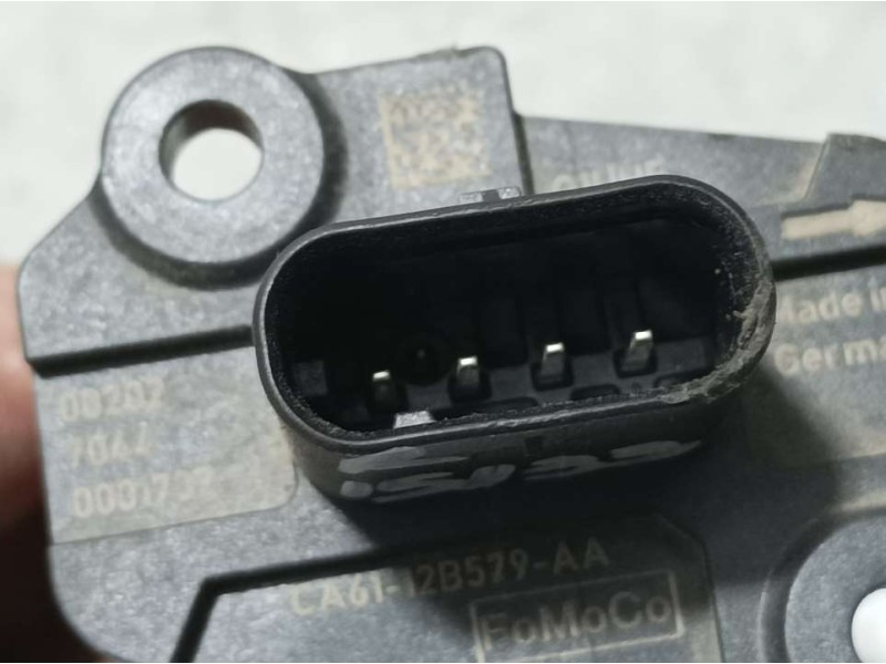 Recambio de caudalimetro para ford fiesta (ccn) trend referencia OEM IAM CA6112B579AA  