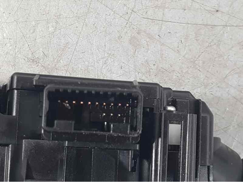 Recambio de mando luces para toyota auris active referencia OEM IAM 17F852  