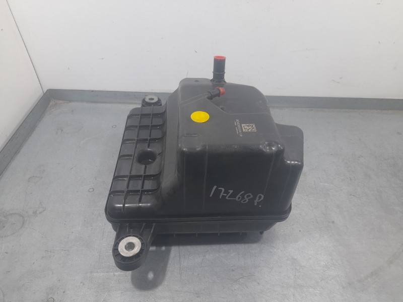 Recambio de deposito adblue para mercedes-benz clase c descapotable (a205) c 220 d (205.404) referencia OEM IAM A2054705701 0444