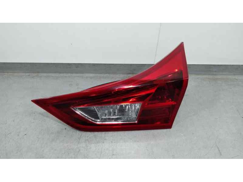 Recambio de piloto trasero derecho para toyota auris active referencia OEM IAM 05170237  INTERIOR- KOITO