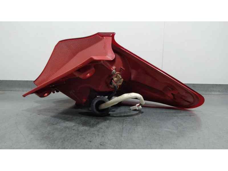 Recambio de piloto trasero izquierdo para toyota auris active referencia OEM IAM 8159402460  EXTERIOR