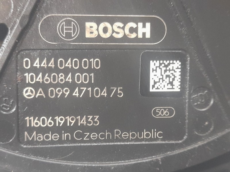 Recambio de deposito adblue para mercedes-benz clase c descapotable (a205) c 220 d (205.404) referencia OEM IAM A2054705701 0444
