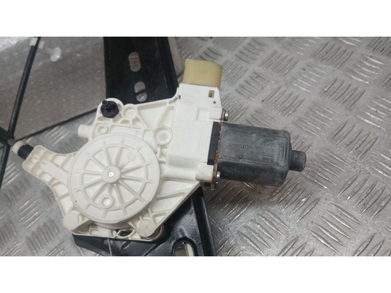 Recambio de elevalunas delantero izquierdo para bmw 3 (e90) 320 d referencia OEM IAM 51337140587 ELECTRICO 6 PINS 