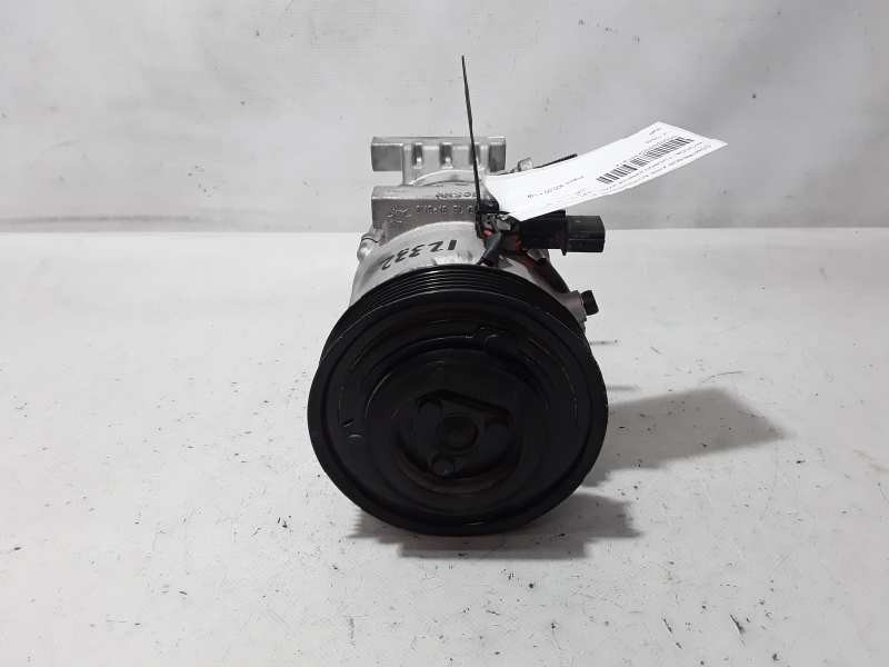 Recambio de compresor aire acondicionado para hyundai tucson essence 2wd referencia OEM IAM CA500NFJAA04  POLEA TOCADA