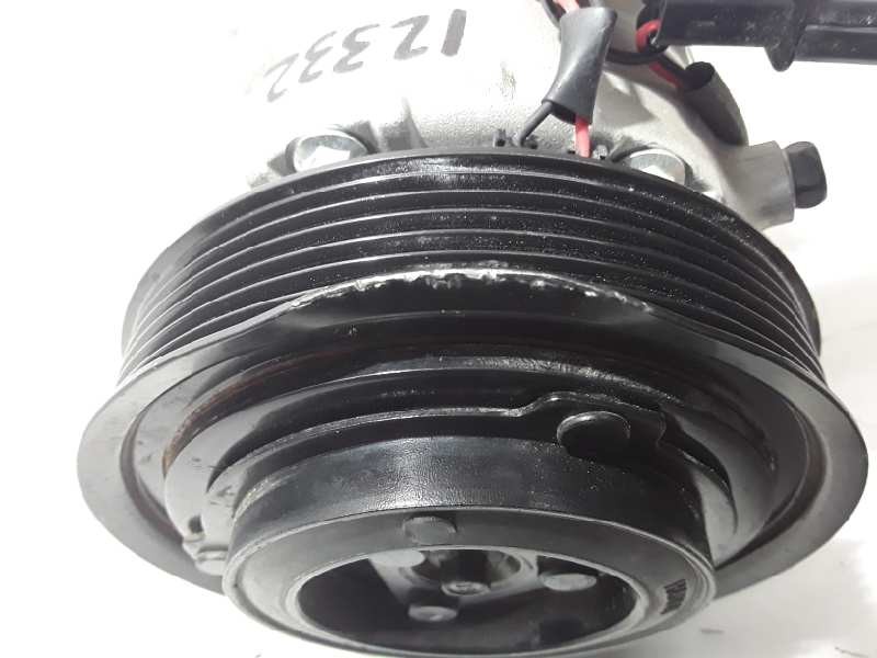 Recambio de compresor aire acondicionado para hyundai tucson essence 2wd referencia OEM IAM CA500NFJAA04  POLEA TOCADA