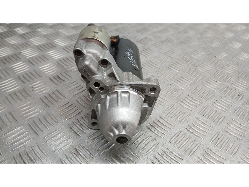 Recambio de motor arranque para bmw 3 (e90) 320 d referencia OEM IAM 7796892 BOSCH 0001115046