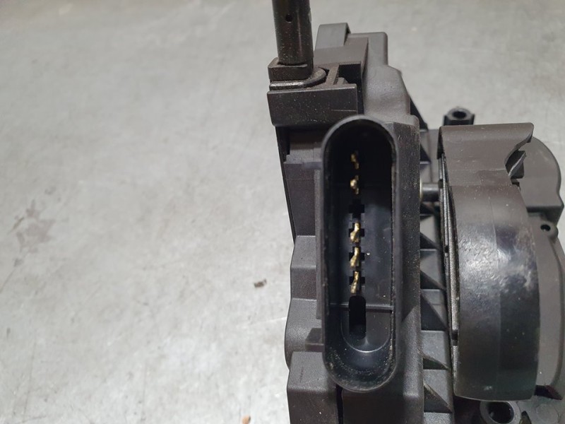 Recambio de cerradura puerta delantera izquierda para ford focus lim. (cb8) titanium referencia OEM IAM BM5AA21813AB 921755101 