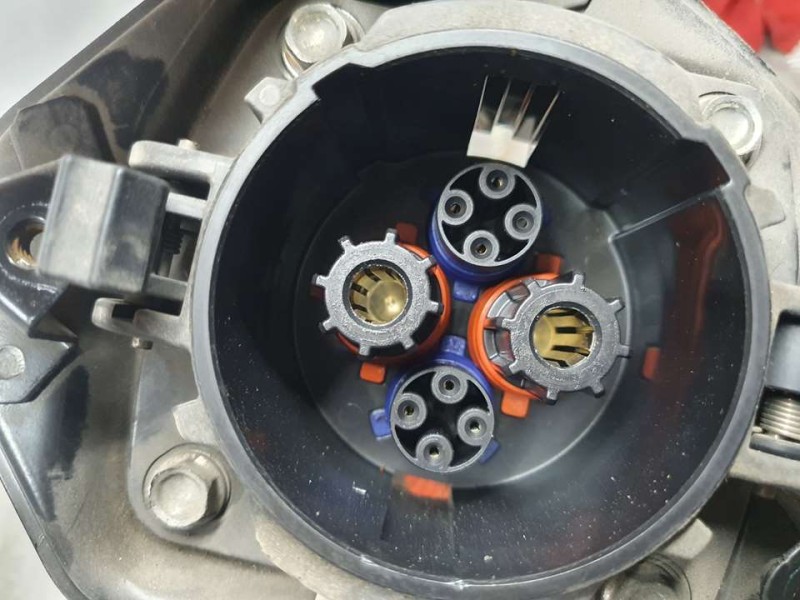 Recambio de modulo electronico para citroën c-zero high line referencia OEM IAM 9499A908  CABLE ALTA TENSION