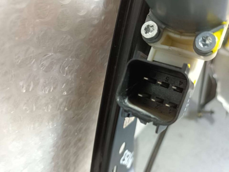 Recambio de elevalunas delantero derecho para ford focus lim. (cb8) titanium referencia OEM IAM BM51A23200BB BROSE ELECTRICO 6 P