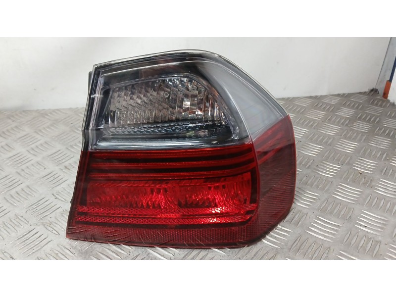 Recambio de piloto trasero derecho exterior para bmw 3 (e90) 320 d referencia OEM IAM 63216937458  
