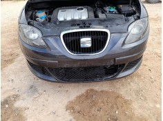 Recambio de paragolpes delantero para seat toledo iii (5p2) 1.9 tdi referencia OEM IAM 5P0807217MGRU REJILLA ROTA 