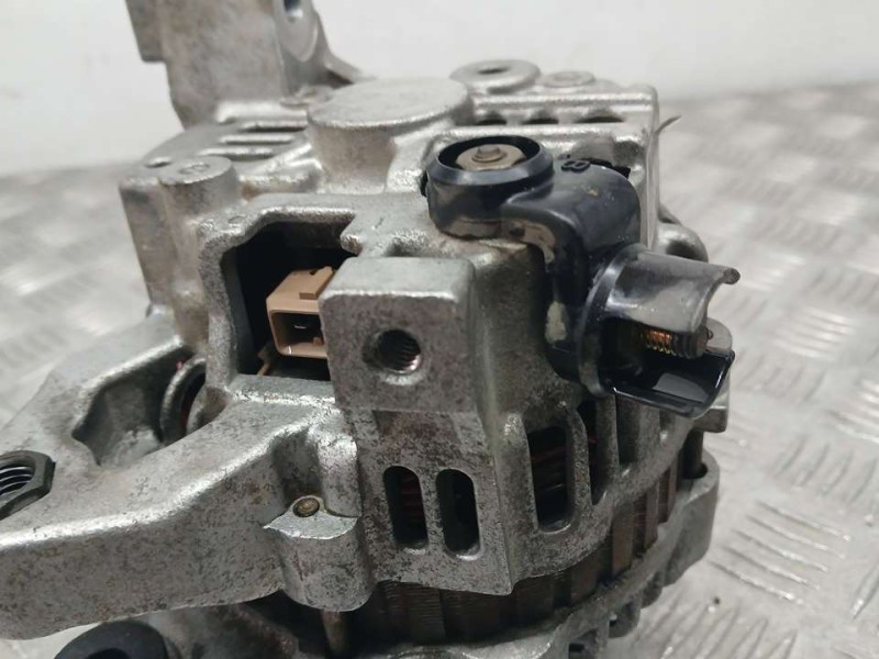 Recambio de alternador para ford fiesta berlina quarz referencia OEM IAM 97MF10300AA A005TA2591 MITSUBISHI