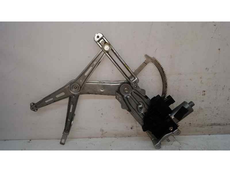 Recambio de elevalunas delantero derecho para opel zafira a elegance referencia OEM IAM 101250200 90579356 BROSE