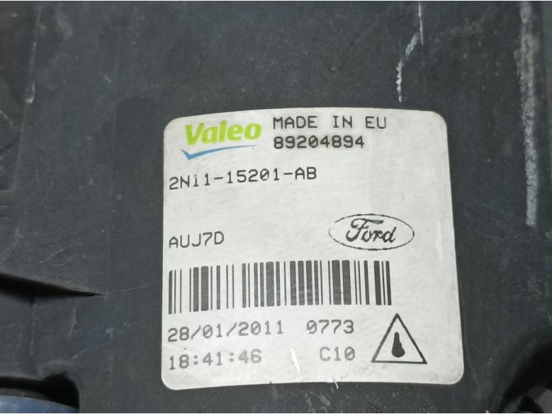 Recambio de faro antiniebla izquierdo para ford focus lim. (cb8) titanium referencia OEM IAM 2N1115201AB 89204894 VALEO