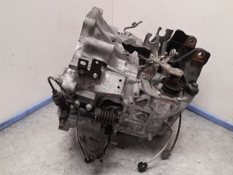 Recambio de caja cambios para mazda 6 lim. (gh) 2.2 ce 125 active (5-ptas.) referencia OEM IAM A6301701XF  6VELOCIDADES