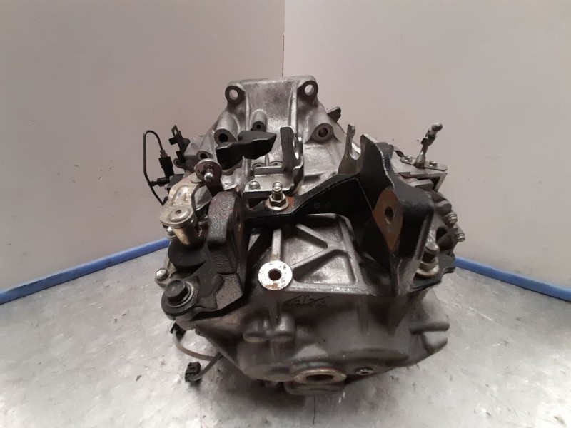 Recambio de caja cambios para mazda 6 lim. (gh) 2.2 ce 125 active (5-ptas.) referencia OEM IAM A6301701XF  6VELOCIDADES