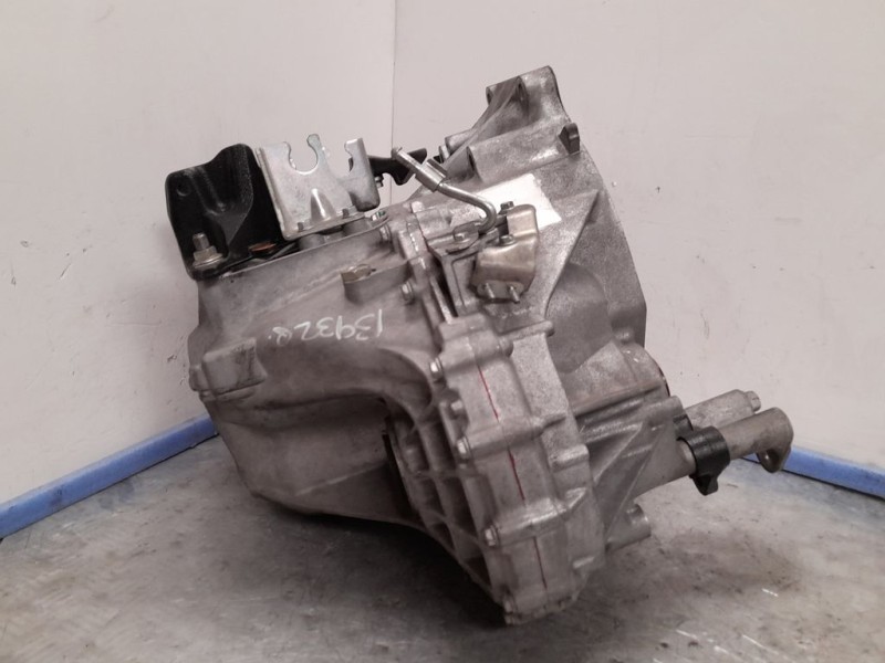 Recambio de caja cambios para mazda 6 lim. (gh) 2.2 ce 125 active (5-ptas.) referencia OEM IAM A6301701XF  6VELOCIDADES