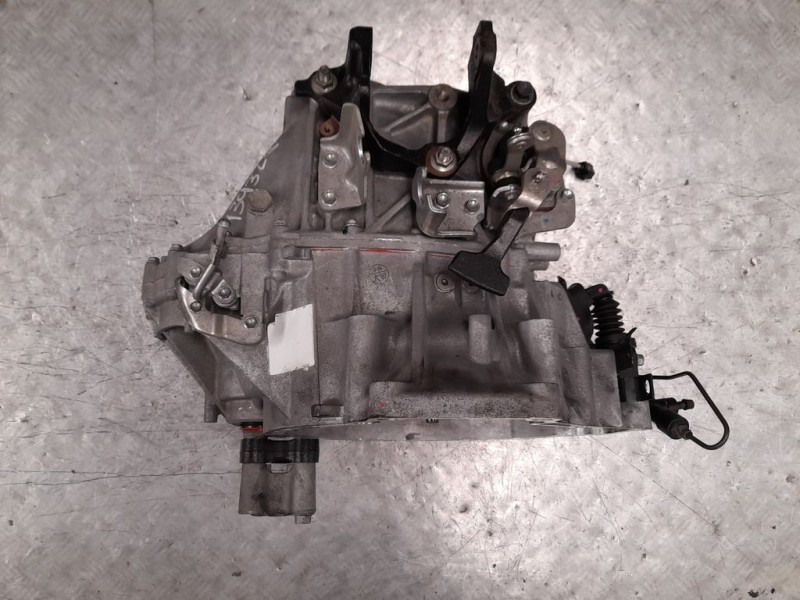 Recambio de caja cambios para mazda 6 lim. (gh) 2.2 ce 125 active (5-ptas.) referencia OEM IAM A6301701XF  6VELOCIDADES