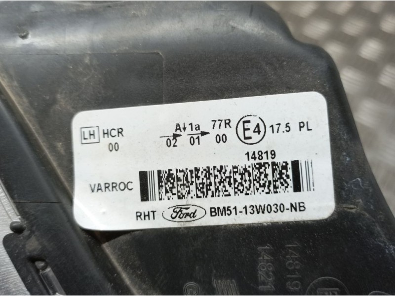Recambio de faro izquierdo para ford focus lim. (cb8) titanium referencia OEM IAM BM5113W030NB  ROZADO