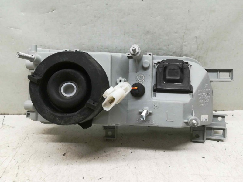 Recambio de faro izquierdo para nissan primera berlina (p11) referencia OEM IAM   
