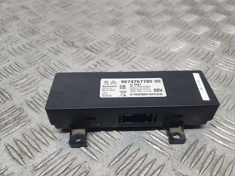 Recambio de modulo electronico para citroën c-zero high line referencia OEM IAM 9674767780  