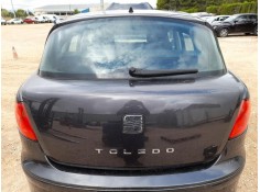 Recambio de porton trasero para seat toledo iii (5p2) 1.9 tdi referencia OEM IAM 5P5827024  