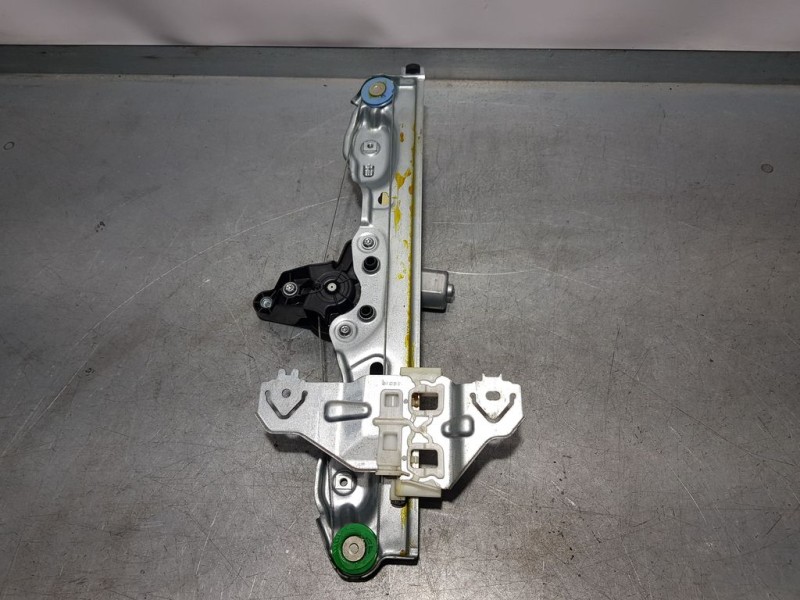 Recambio de elevalunas trasero izquierdo para nissan pulsar (c13) tekna referencia OEM IAM 827013ZL0A C2600101 ELECTRICO 2 PINS 