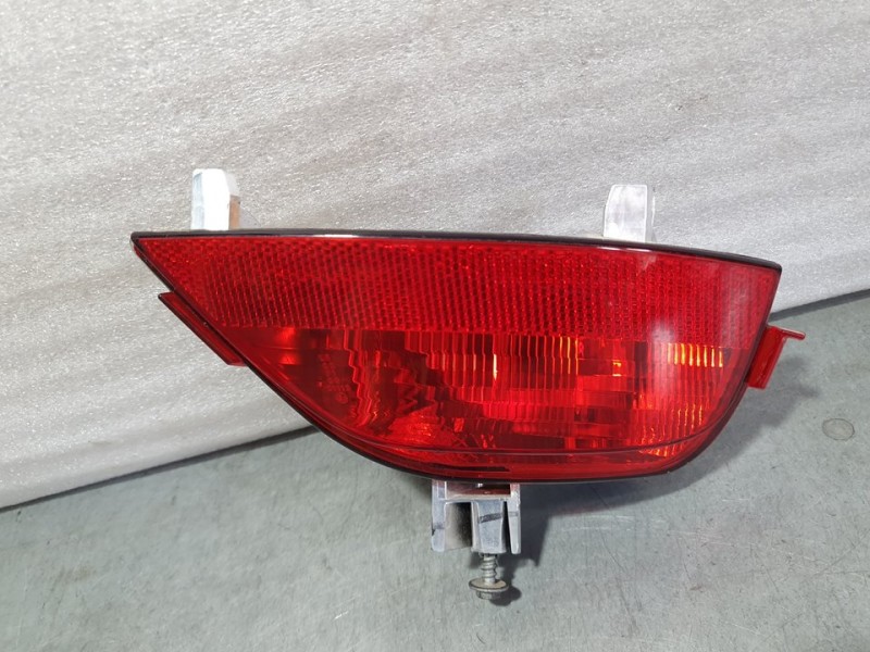 Recambio de piloto trasero derecho paragolpes para dacia sandero stepway essential referencia OEM IAM 265605279R  