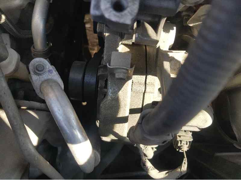 Recambio de alternador para toyota yaris active referencia OEM IAM 270600Y030  