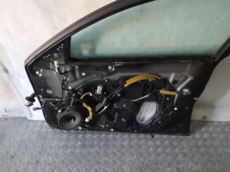 Recambio de elevalunas delantero derecho para mazda 6 lim. (gh) 2.2 ce 125 active (5-ptas.) referencia OEM IAM GS1D58590A 6 PINS