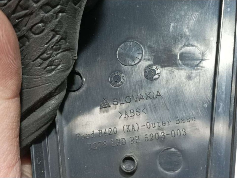 Recambio de retrovisor derecho para ford ka (ccu) titanium referencia OEM IAM 5203003  ELECTRICO