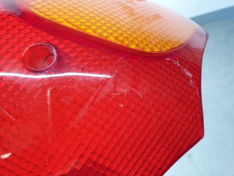 Recambio de piloto trasero central para honda sj100 referencia OEM IAM   SOLO PASTA PILOTO