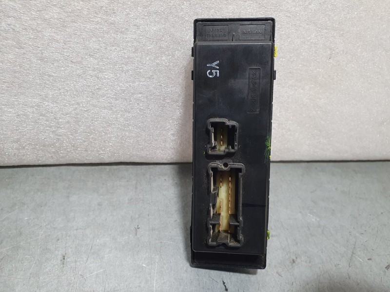 Recambio de mando elevalunas delantero izquierdo para nissan pulsar (c13) tekna referencia OEM IAM SIN REF  