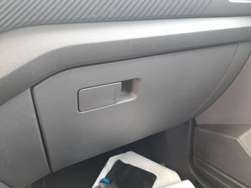 Recambio de guantera para volkswagen t-cross (c11, d31) 1.0 tsi referencia OEM IAM 2GM857121B  