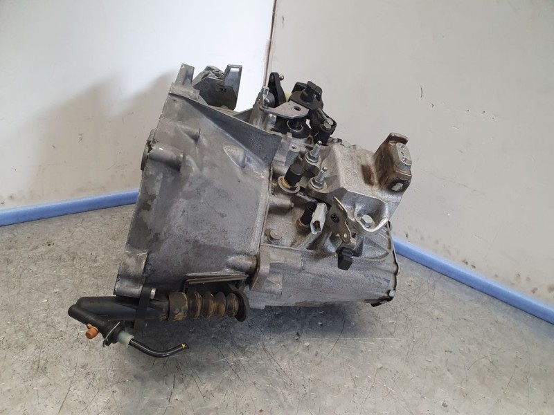 Recambio de caja cambios para peugeot 308 sw allure referencia OEM IAM 20MB53 0945574 6VELOCIDADES