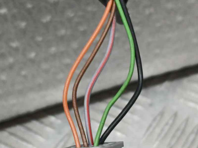 Recambio de retrovisor derecho para ford transit courier trend referencia OEM IAM ER7617682BF  ELECTRICO , TOCADO