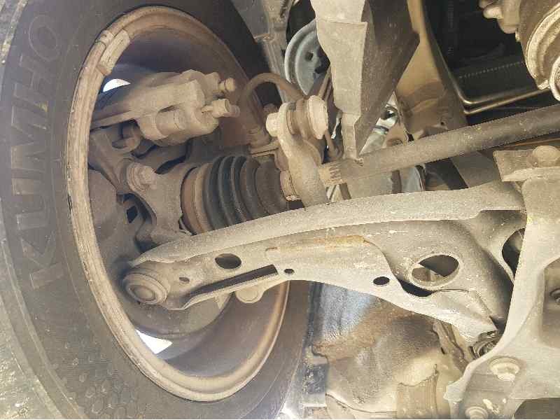 Recambio de brazo suspension inferior delantero derecho para toyota yaris active referencia OEM IAM 4806809041  