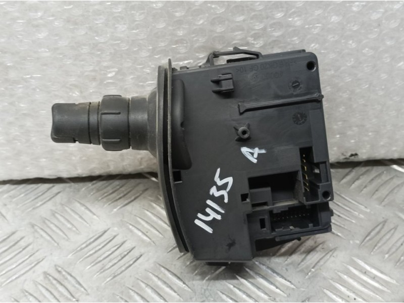 Recambio de mando limpia para renault kangoo profesional referencia OEM IAM 88103004479  