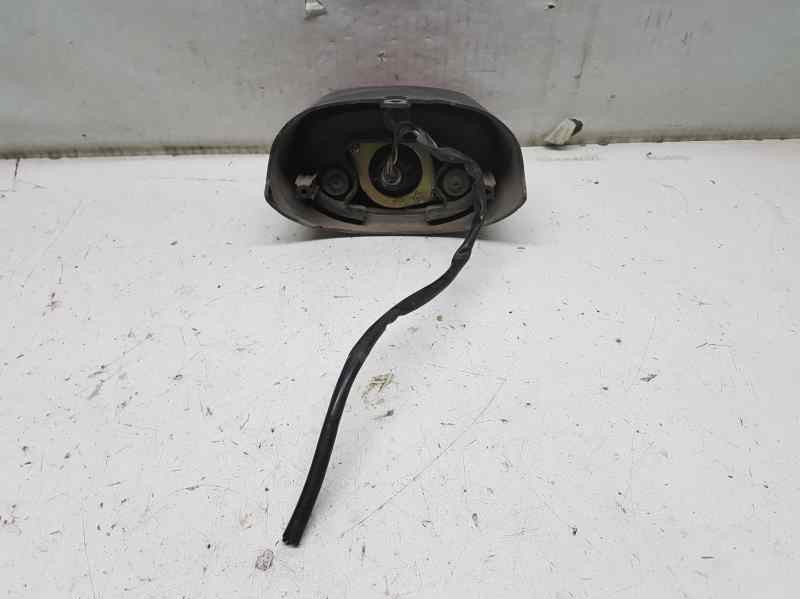 Recambio de piloto trasero central para suzuki xy650 referencia OEM IAM  ROZADO CLAVIJA CORTADA