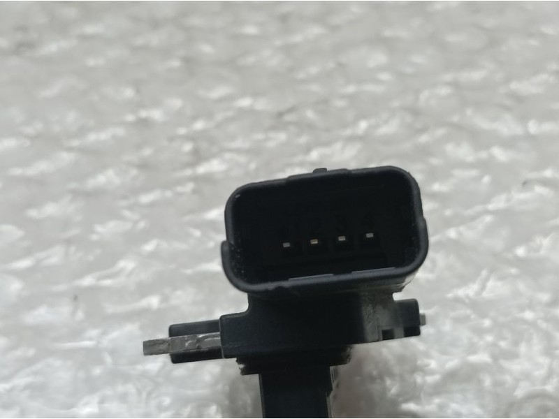 Recambio de caudalimetro para peugeot 308 sw allure referencia OEM IAM 9677093080 AFH50M27 HITACHI
