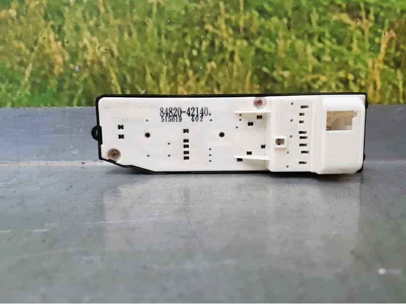 Recambio de mando 4 elevalunas para toyota rav 4 (a2) 2.0 luna 4x4 (2003) referencia OEM IAM 8482042140  