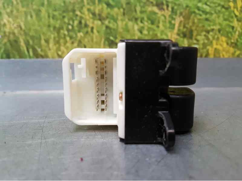 Recambio de mando 4 elevalunas para toyota rav 4 (a2) 2.0 luna 4x4 (2003) referencia OEM IAM 8482042140  